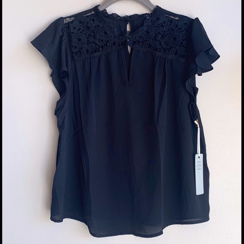 3/$45 ⭐️ IRIS Black Blouse with Lace Detail SIZE M NWT